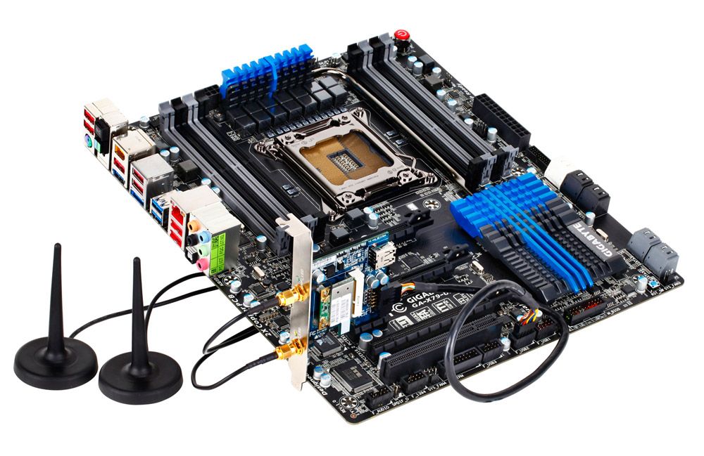 GIGABYTE GA-X79-UD5 LGA 2011 Intel X79 SATA 6Gb/s USB 3.0 Extended ATX Intel Motherboard