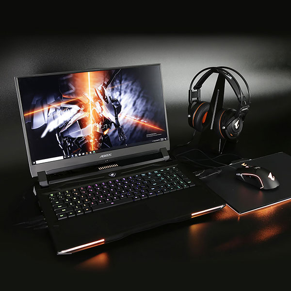 AORUS 17X 01