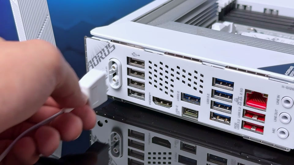 X870I AORUS PRO ICE (Rev. 1.0) - GIGABYTE Japan