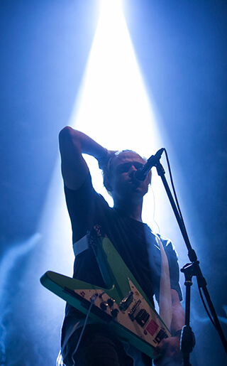 eMBB:8K Streaming & Immersive VR / AR | Solution - GIGABYTE Global