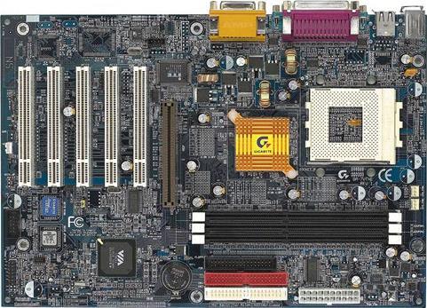 Moederbord - GA-7VTXE