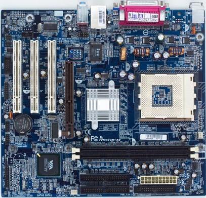 Płyty główne  - 7VM400M-RZ