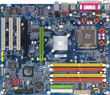 Motherboard - GA-8VT880P Combo