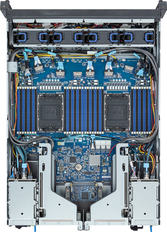 Edge Server - 5th/4th Gen Intel® Xeon® Scalable - 2U UP 4-Bay Gen4 NVMe/SATA/SAS Titanium - E283-S90-AAV1